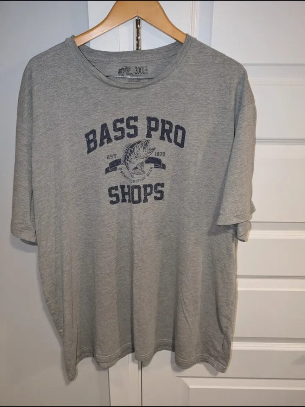 Bass Pro Shops Gray Fishing Graphic T‐Shirt - 3XL
